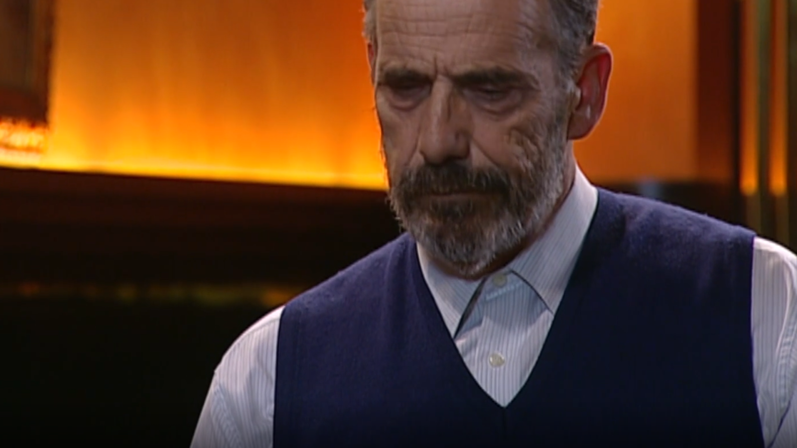 Amar en tiempos revueltos - T2 - Episodio 203 - Ver ahora