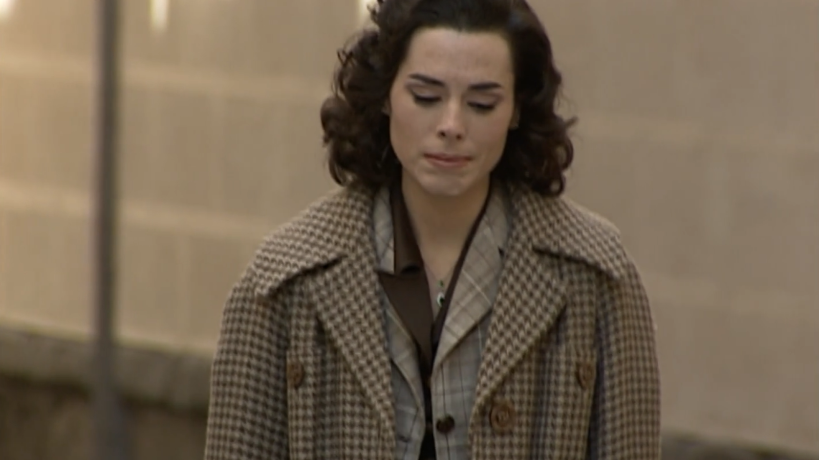 Amar en tiempos revueltos - T2 - Episodio 204 - Ver ahora