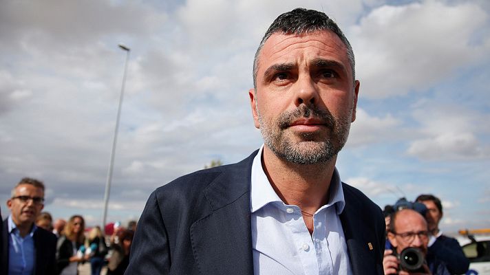 Informativo 24h - El exconseller Santi Vila sale de la cárcel tras pagar la fianza de 50.000 euros