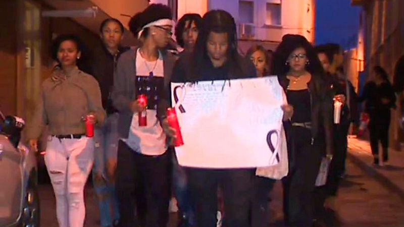 Amigos y familiares homenajean a la joven dominicana encontrada muerta el pasado miércoles