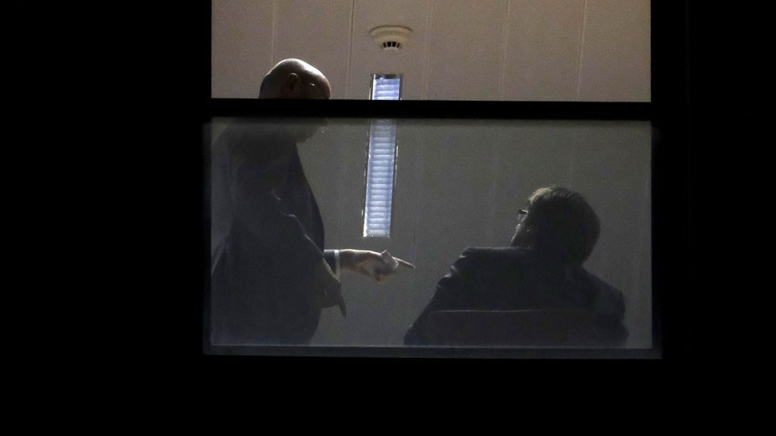 Se espera la decisión del juez instructor sobre el futuro Puigdemont