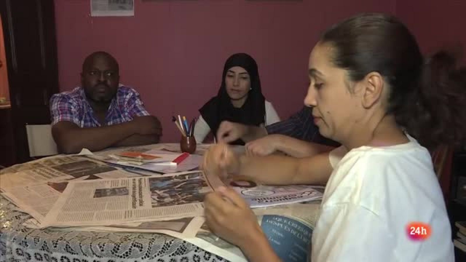 Juan y otros inquilinos de la calle Entença también están afectados por la reforma de su edificio