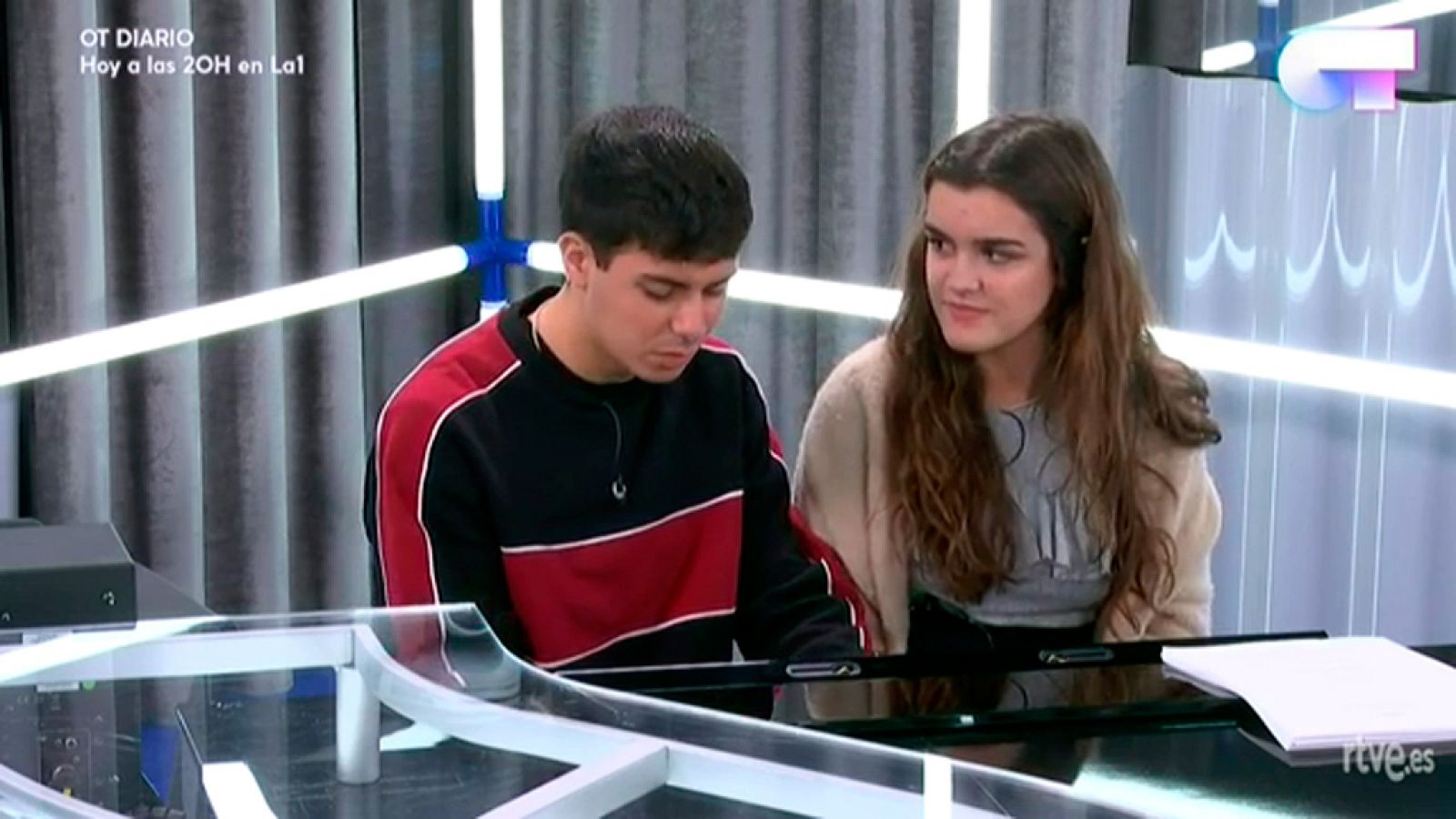Operación Triunfo - Alfred y Amaia ensayan al piano