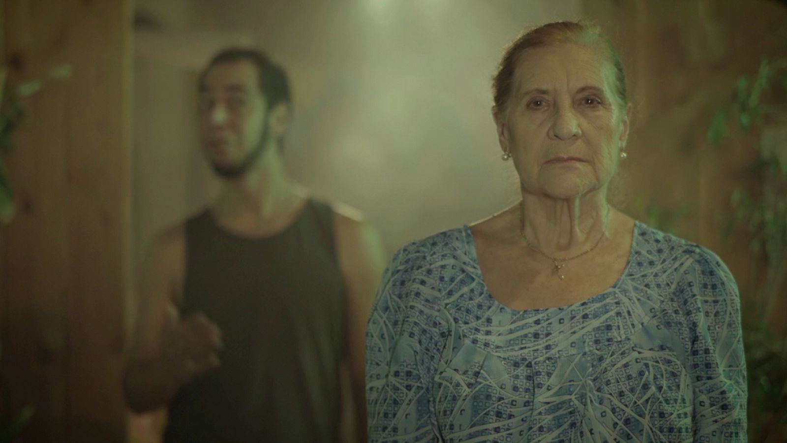Mambo - Videoclip 'Abuela'