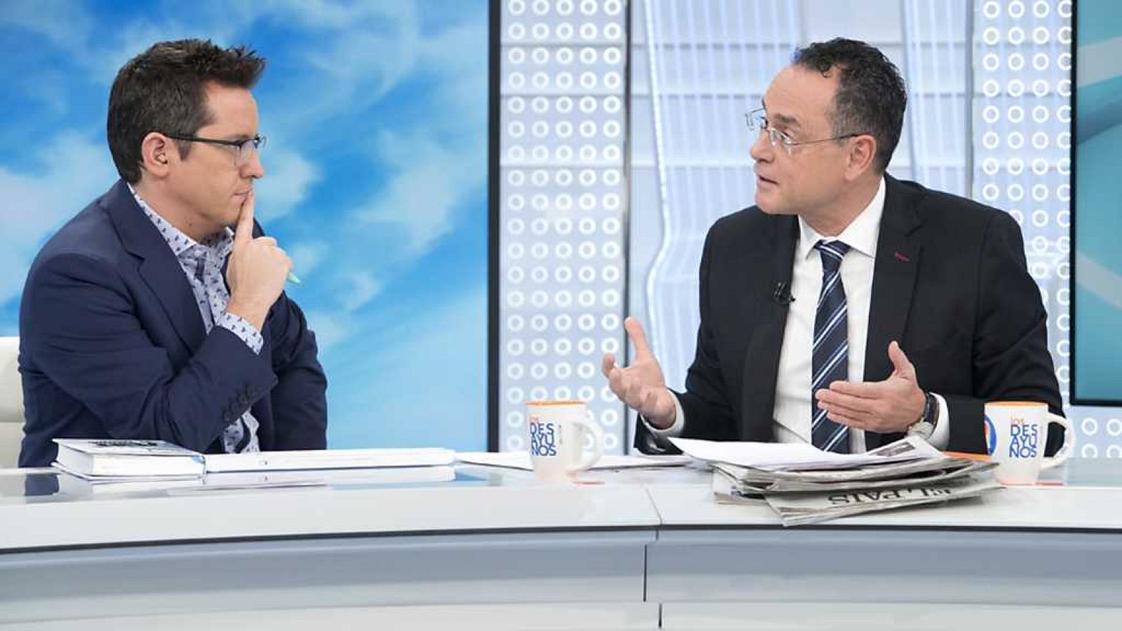 Los desayunos de TVE - José Rosiñol, presidente de Societat Civil Catalana y el coronel Pedro Baños - ver ahora