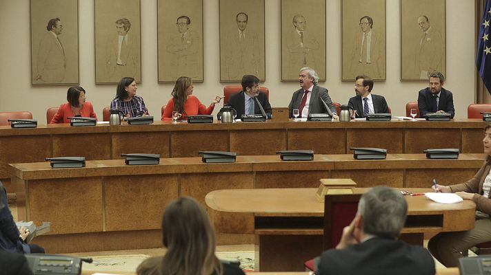 Telediario 1 - La comisión sobre el modelo autonómico queda constituida en el Congreso sin Podemos ni los nacionalistas