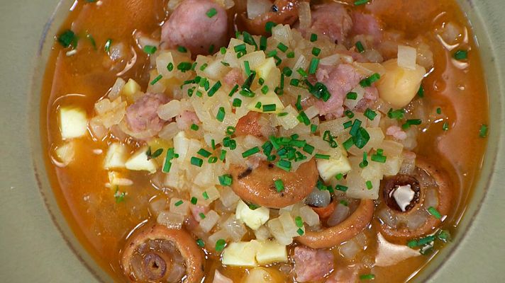 RTVE Cocina - "Arroz" de nabo y salchichas