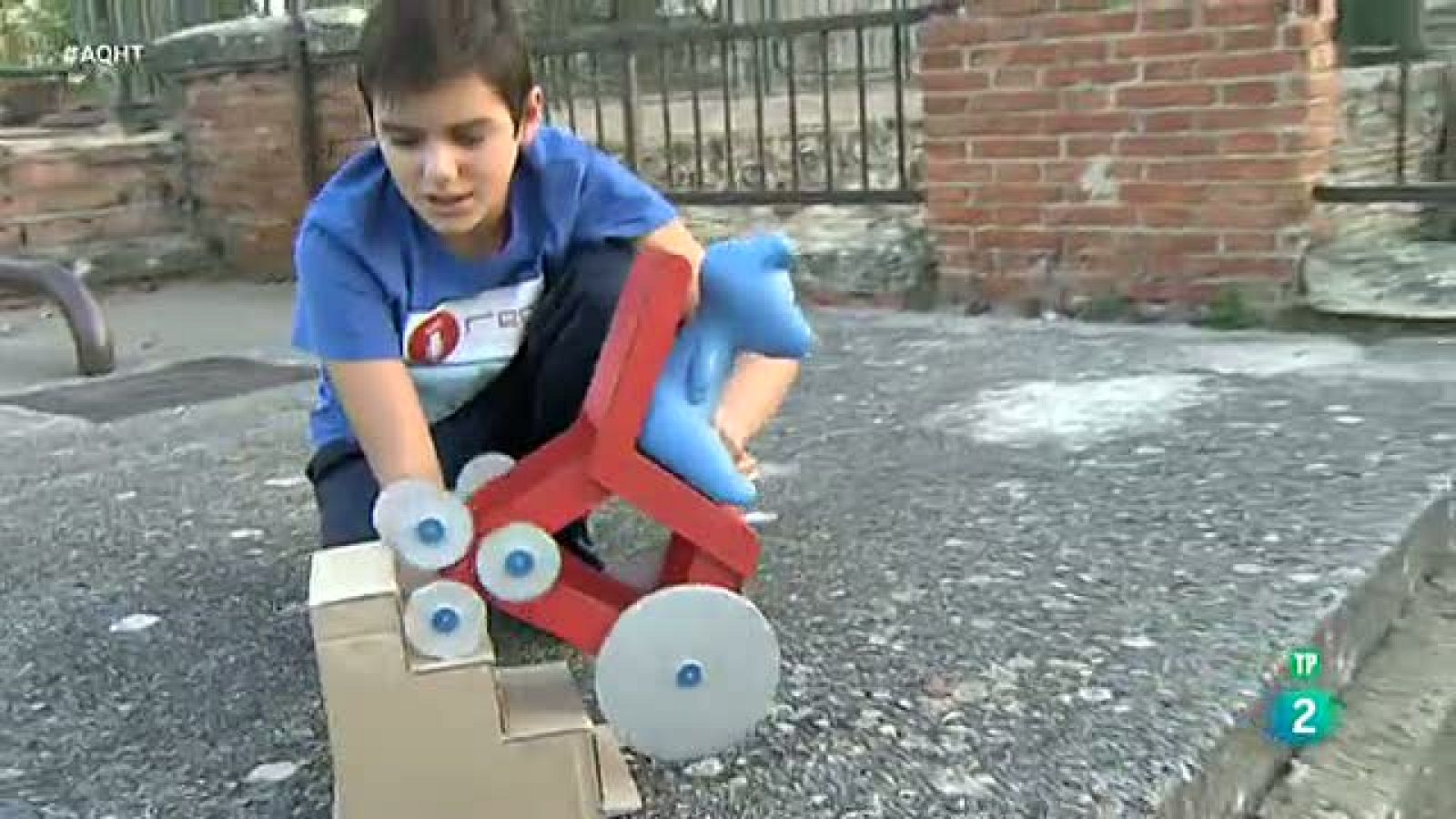 Niños inventores apasionados de la ciencia - Aquí hay trabajo | Ver