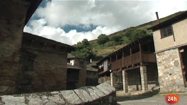 Parlamento - Los pueblos más bonitos de España en el Senado