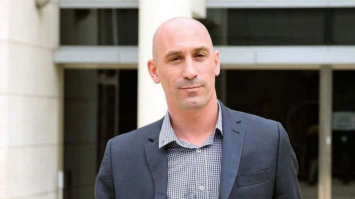 Telediario 1 - Rubiales deja la AFE: "Voy a presentar mi candidatura a la RFEF"