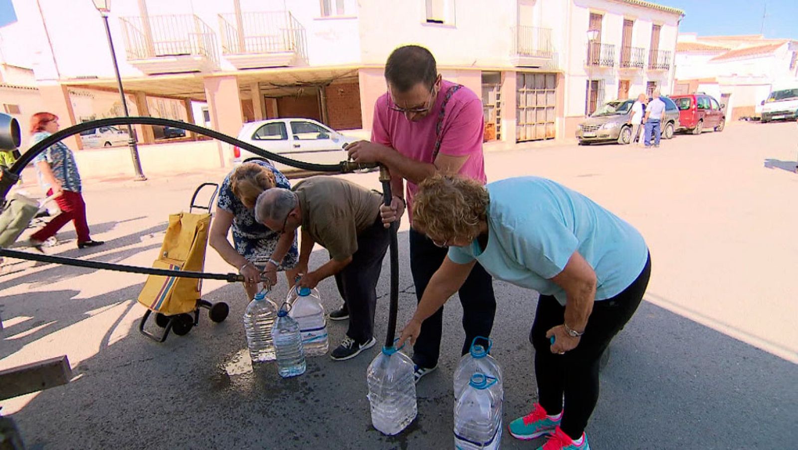 El escarabajo verde - Grifo chico, botella grande - Avance