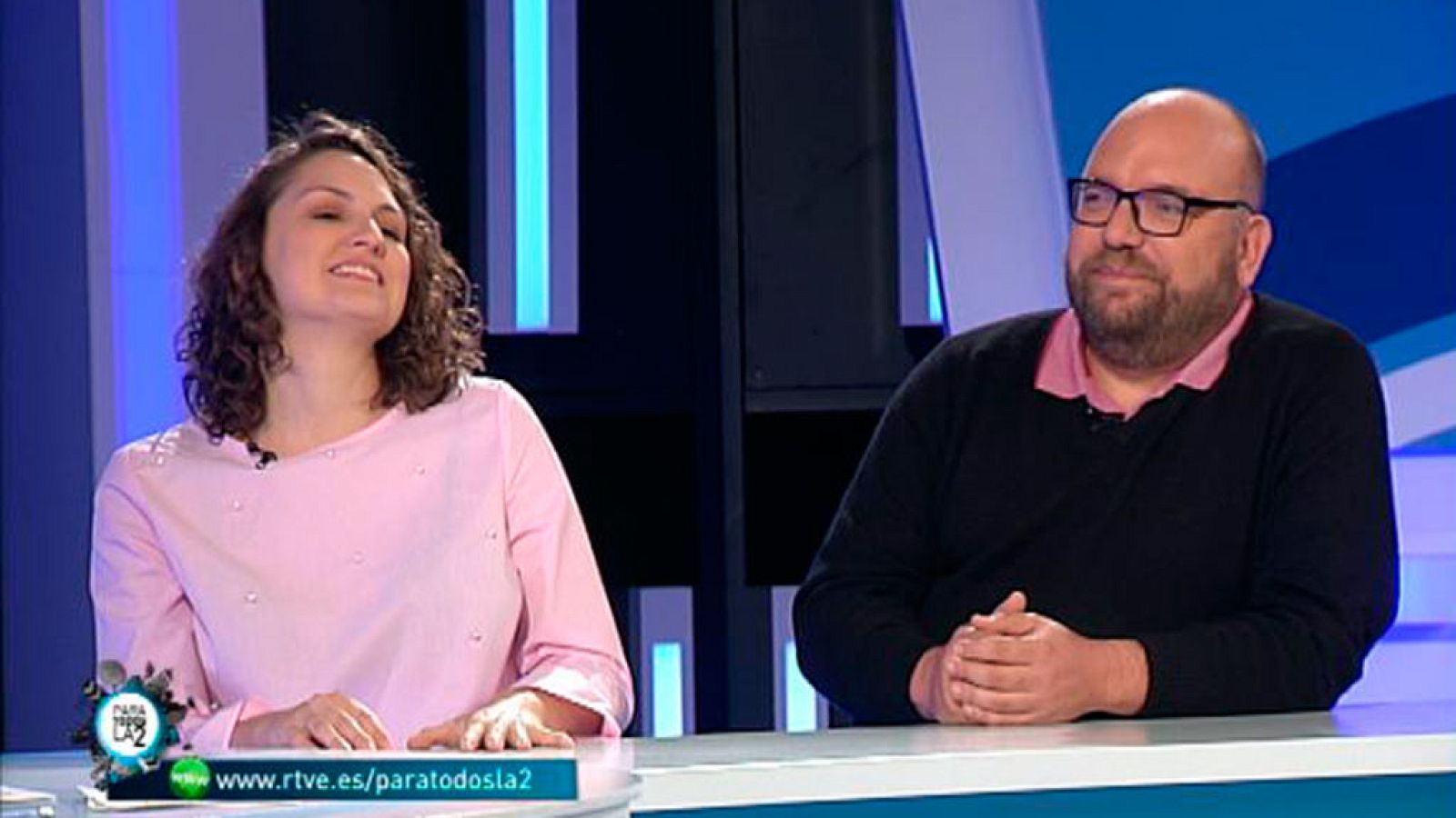 Para Todos La 2 - Entrevista a Pedro Muñoz, coordinador de proyectos de Intercambia y Clara Castellano, voluntaria