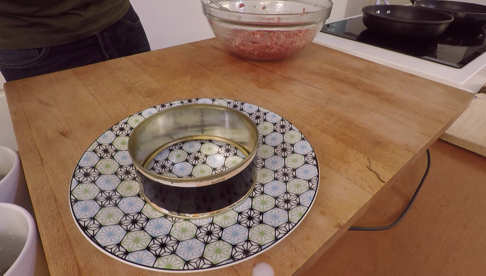 Reciclaje: de lata de conserva a aro de cocina para emplatar - PlayChez | Ver