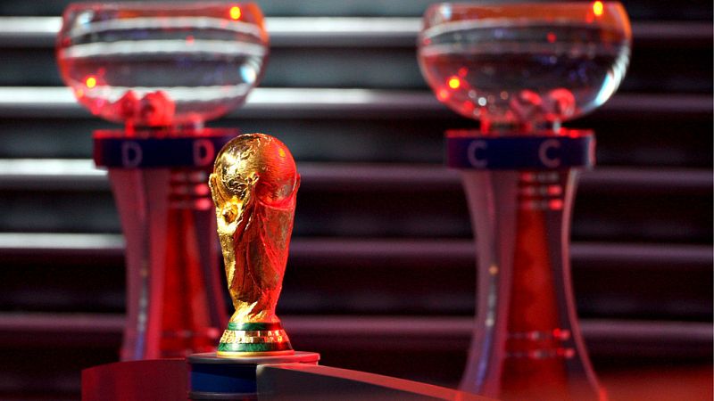 En una semana España conocerá su suerte en el Mundial de Rusia y en ese sorteo hay una empresa catalana que tiene un papel fundamental. Suyo es el programa informático que garantizará que se cumplan todos los condicionantes exigidos para formar los g