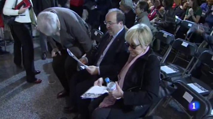 Telediario 1 - Iceta ha recibido el apoyo de intelectuales de la sociedad catalana