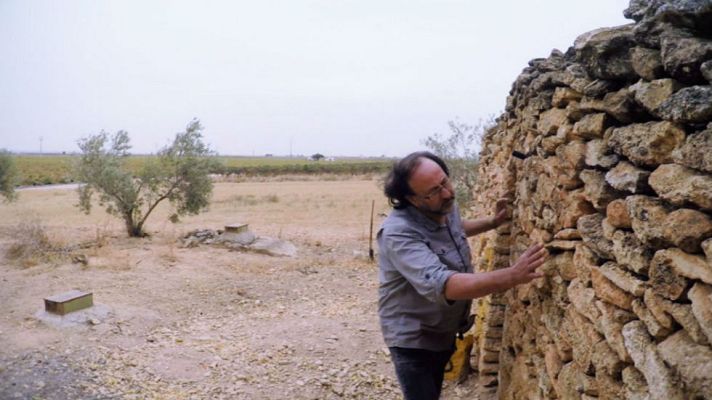 Aquí la Tierra - Bombo, arquitectura natural