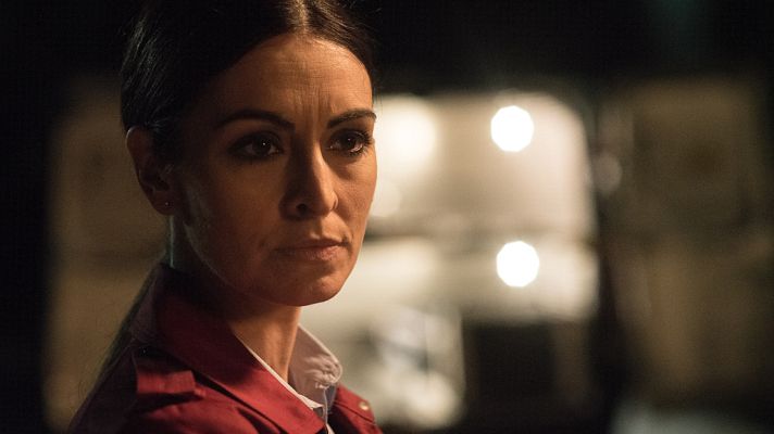 Traición - Roberto le pide a Míriam que pare la autopsia de su padre