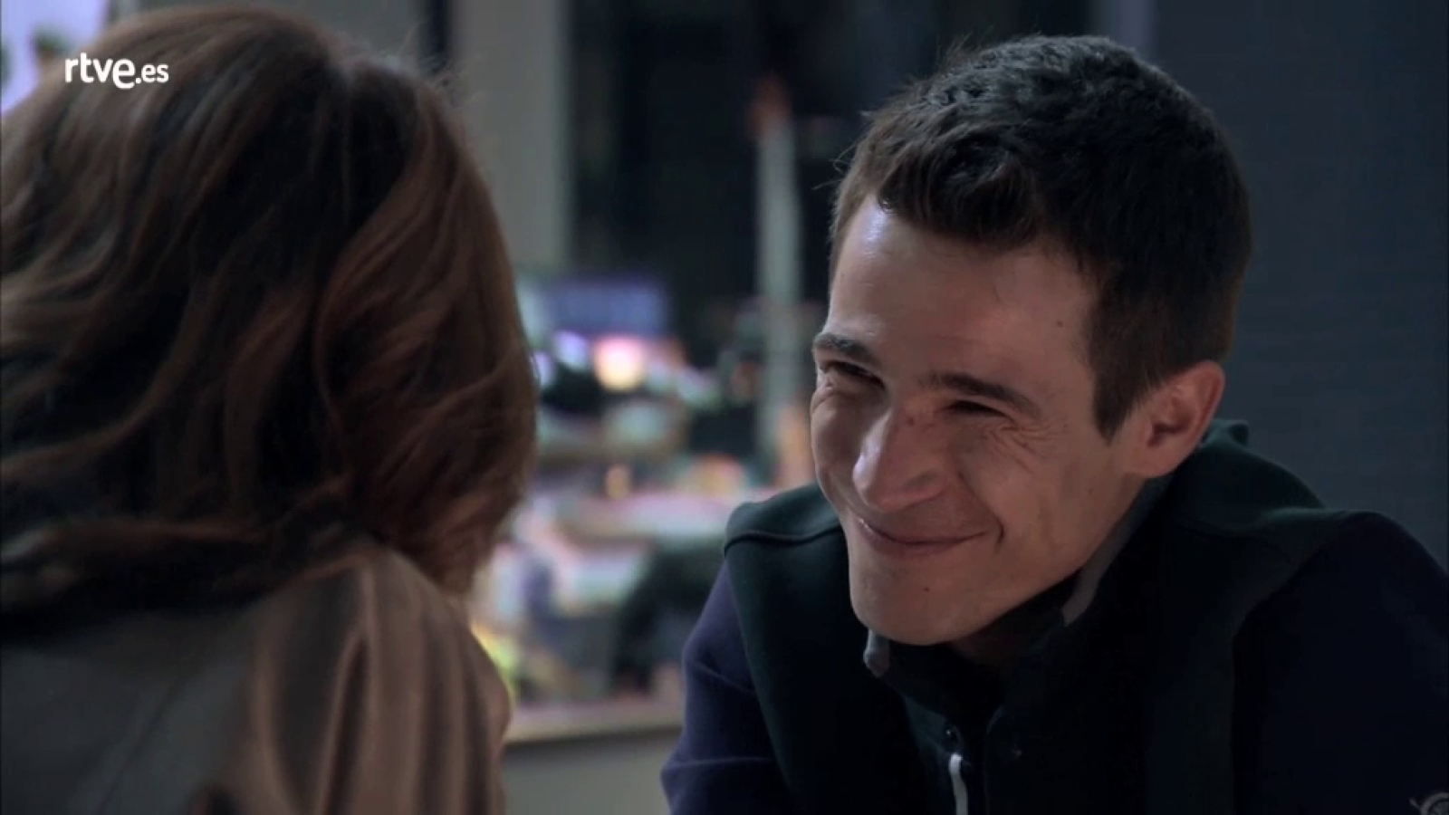 Servir y proteger - Rober se va a vivir con Alicia