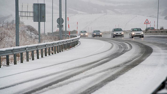 Telediario 1 - El temporal de nieve pone en alerta a varias comunidades del norte peninsular