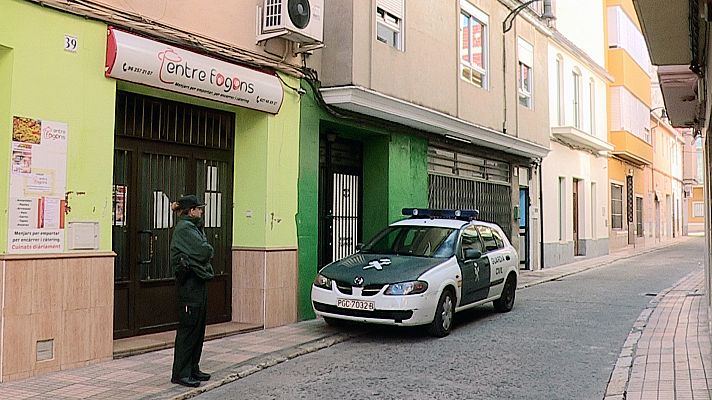 Telediario 1 - Detenido un hombre como presunto autor de la muerte de su pareja en Valencia