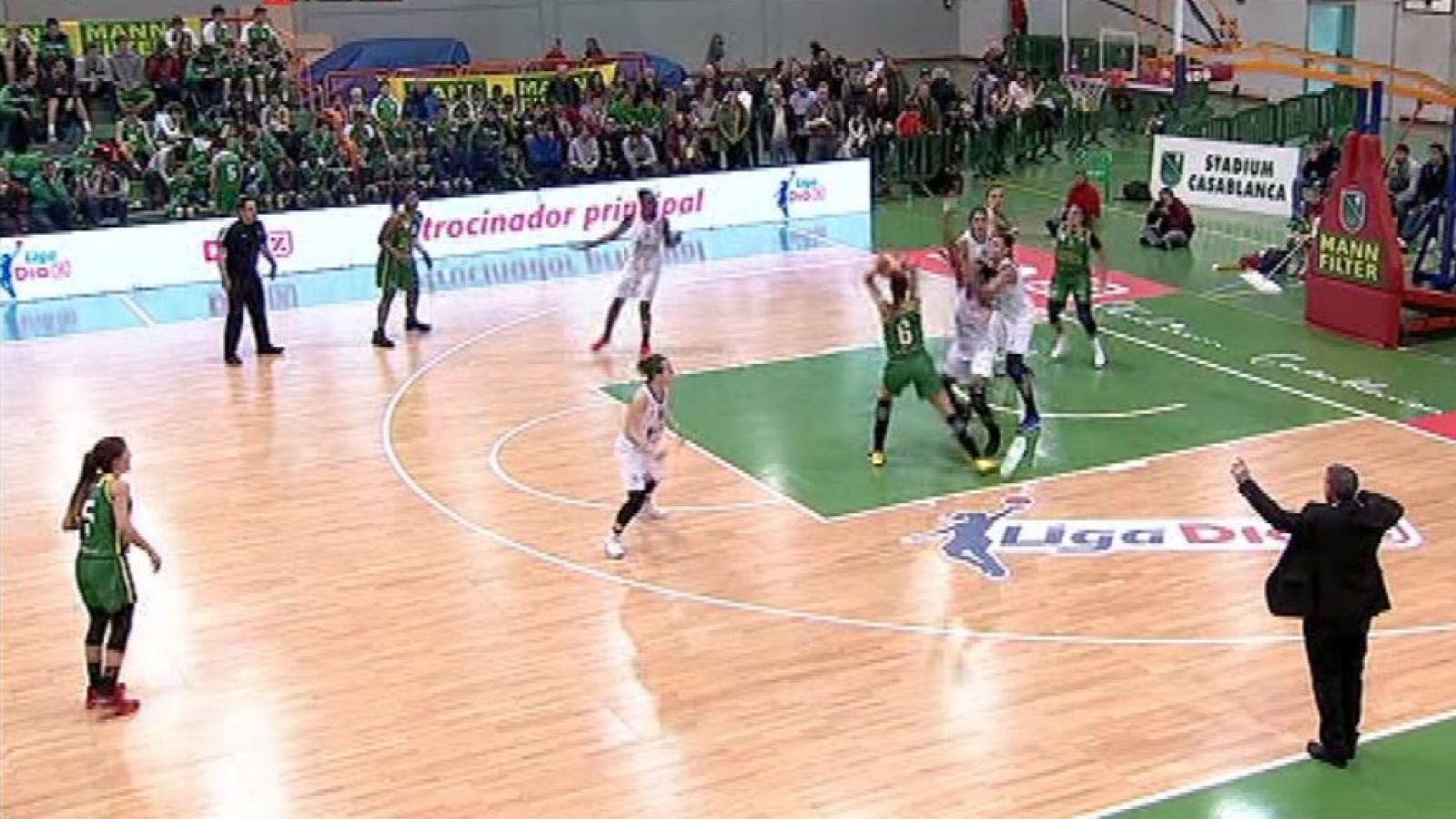 Baloncesto femenino - Liga DIA 10ª jornada: Mann Filter - Perfumerías Avenida, desde Zaragoza - ver ahora