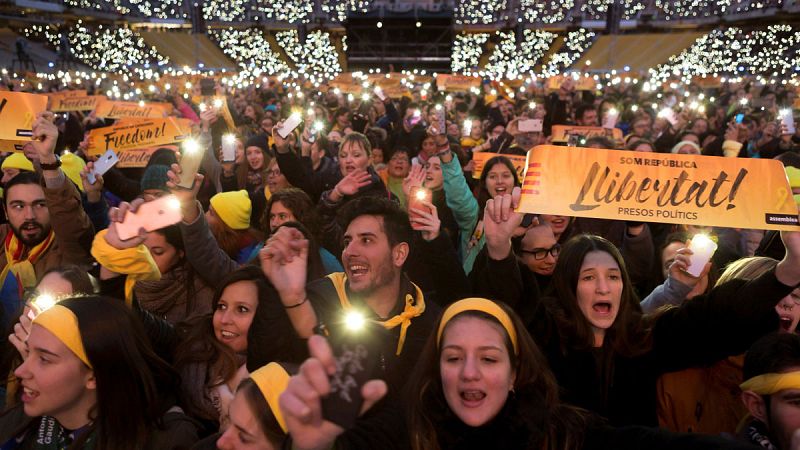 Concierto de la ANC para reivindicar la libertad de los ex consellers y los jordis