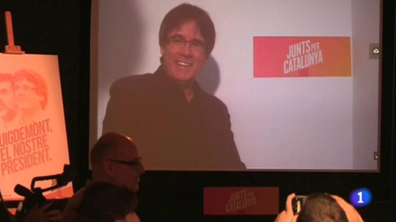 Puigdemont ha pedido a PP, PSOE y Ciudadanos que saquen sus de las estructuras del Gobierno catalán