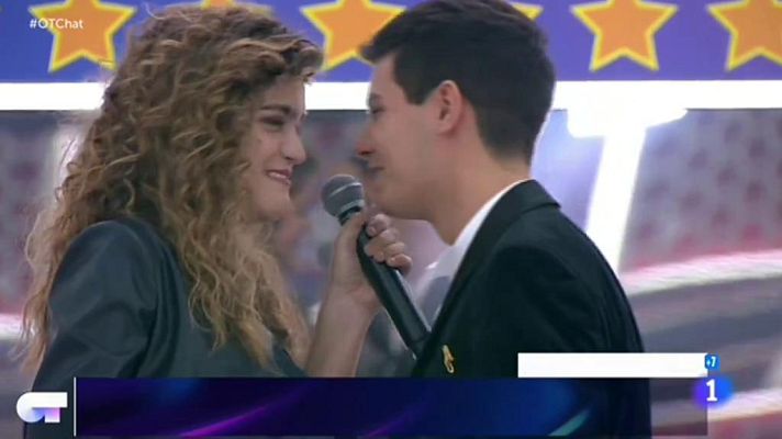 OT 2017 - Alfred y Amaia cantan 'Escondidos' en el Chat de OT