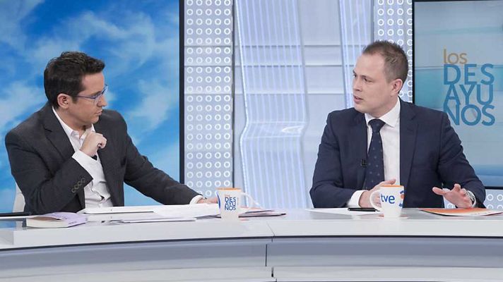 Los desayunos - Alberto Hernández Moreno