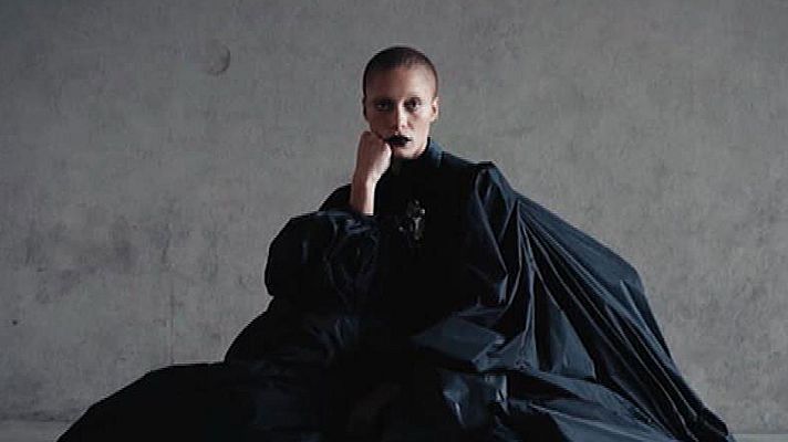 Telediario 1 - La activista Adwua Aboah, nueva modelo del año