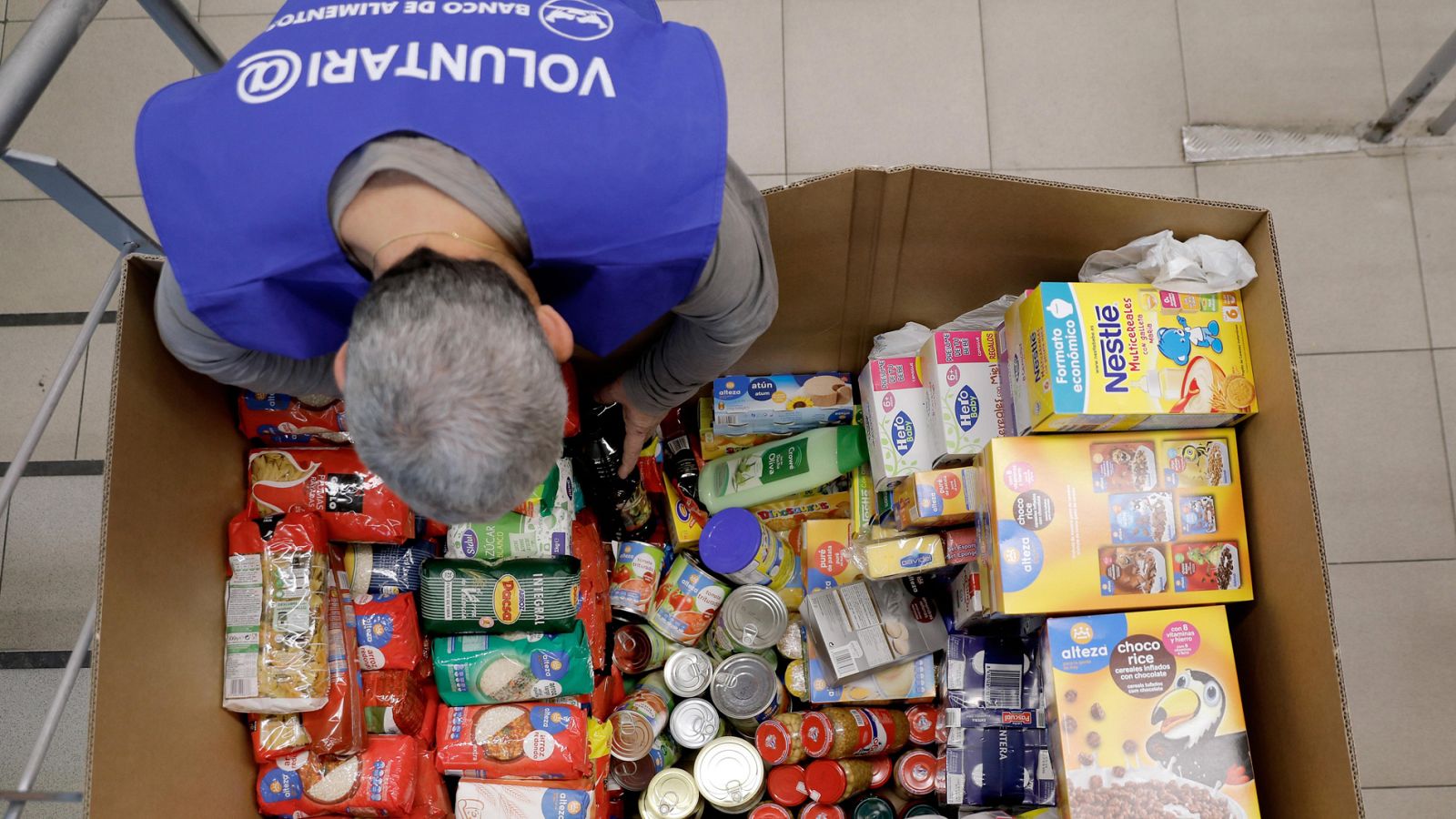 La gran recogida de alimentos logra reunir más de 21 millones de kilos de productos no perecederos