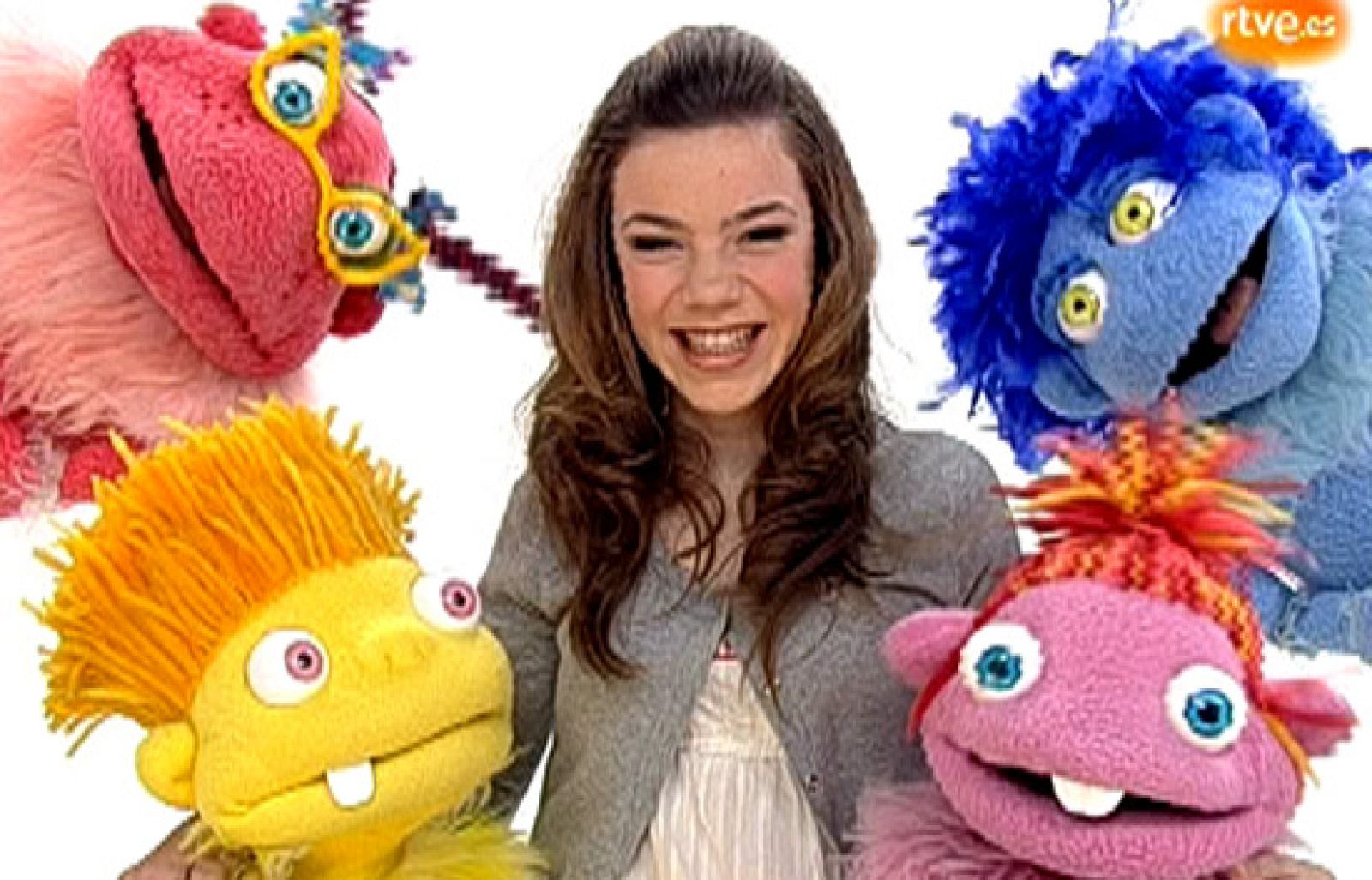 María Isabel y Lunnis saluda a los niños - Lunnis | Ver