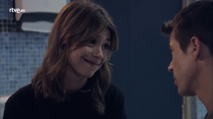 Servir y proteger - Alicia acepta casarse con Rober