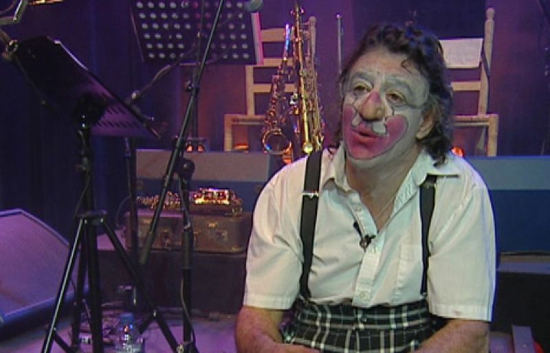 Se llama Jaume Mateu, pero todos le conocen como Tortell Poltrona y su vida es el circo | Ver