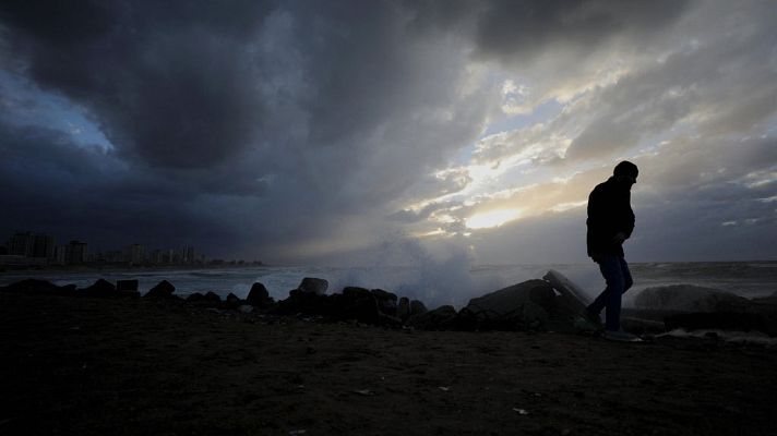 El tiempo - Vientos muy fuertes, mal estado de la mar y lluvias persistentes