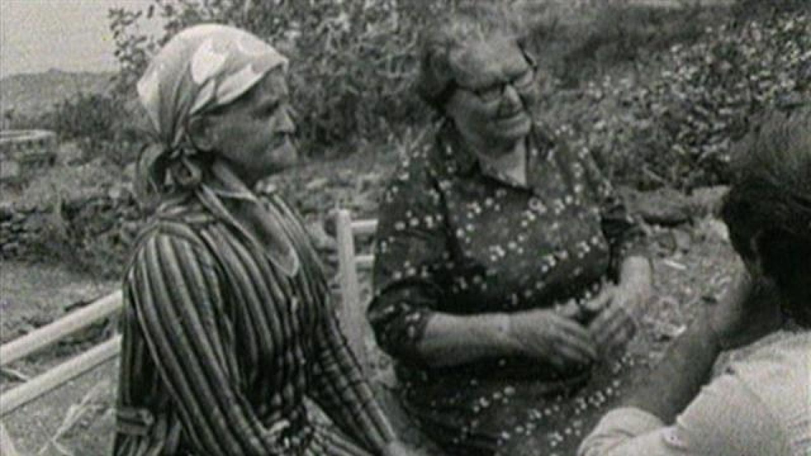 Tenderete - 10/12/2017 con emotivos momentos de la historia de Tenderete.