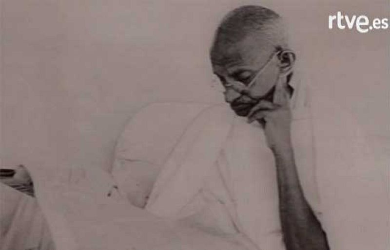 Salen a subasta las gafas, el reloj y las sandalias de Gandhi | Ver