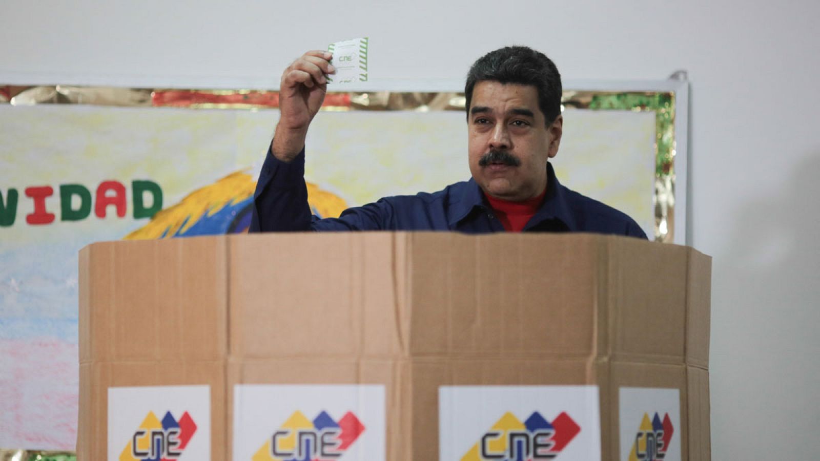 Maduro afirma que los que han boicoteado las elecciones municipales no podrán ir a las presidenciales - Informativo 24h | Ver