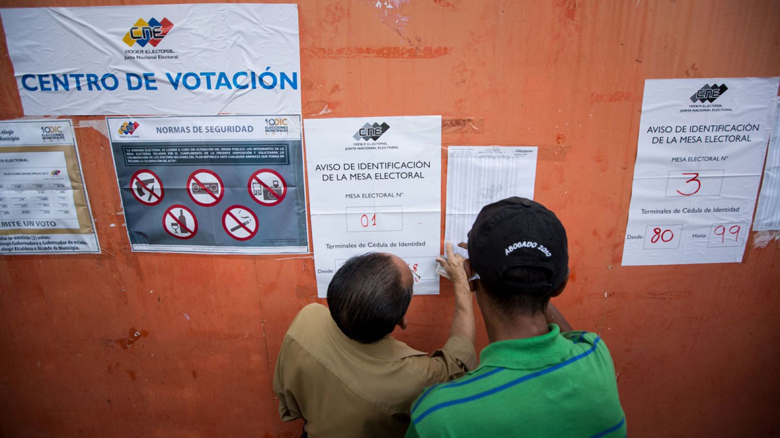 Más de 19 millones de ciudadanos estaban llamados a escoger a 335 alcaldes. | Ver