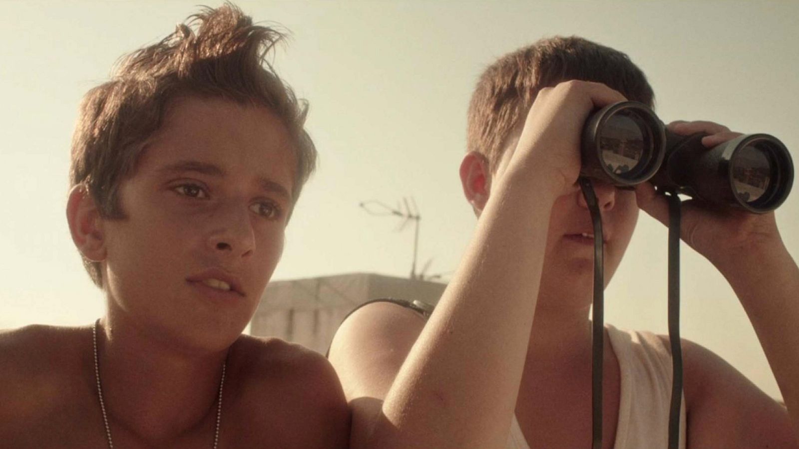 El día más corto - 'En la azotea', un cortometraje de la ESCAC - Playzlist | Ver