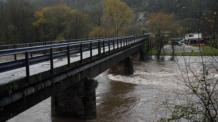 El tiempo - Lluvia en el norte y nevadas en la cordillera Cantábrica y en Navarra