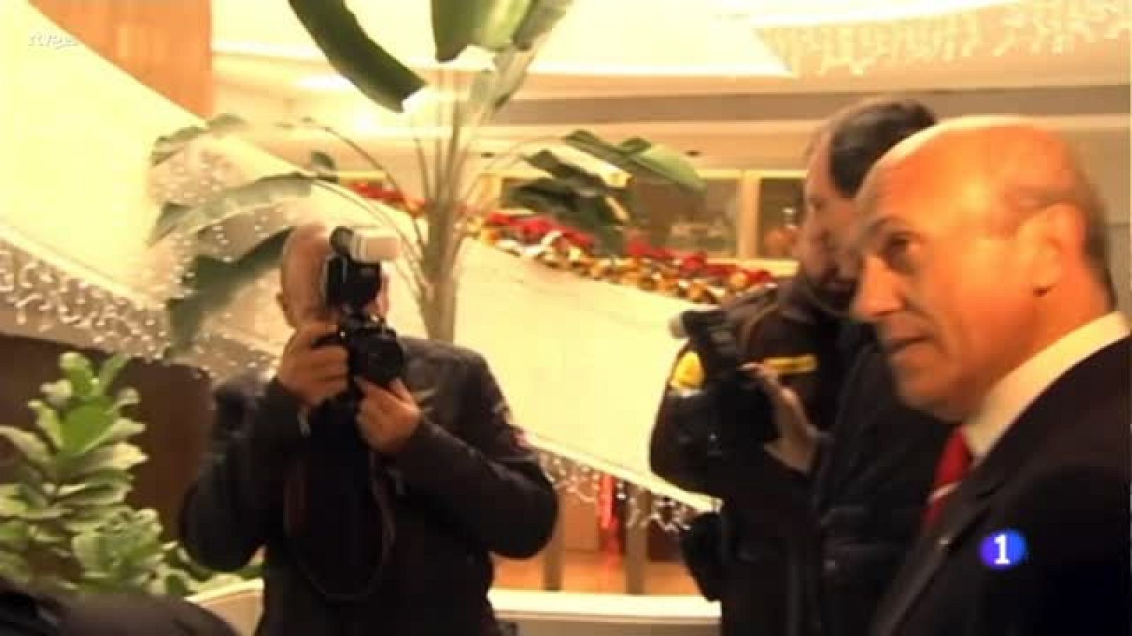 El Sevilla seguirá dirigido por José Castro | Ver