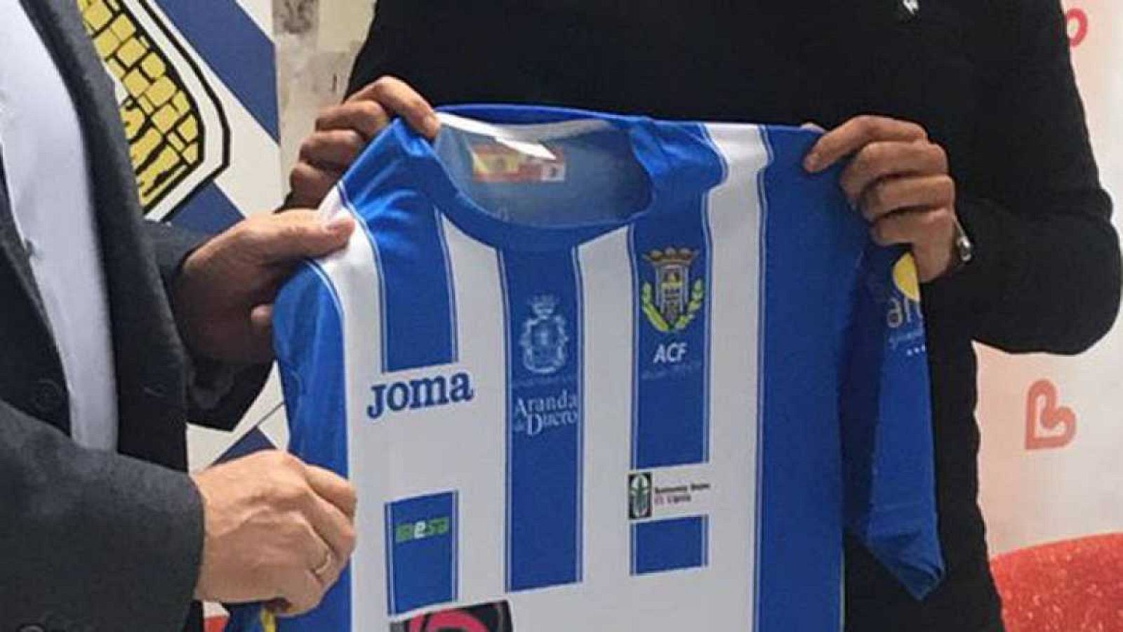 Detienen a tres jugadores de la Arandina presunto delito de abusos sexuales