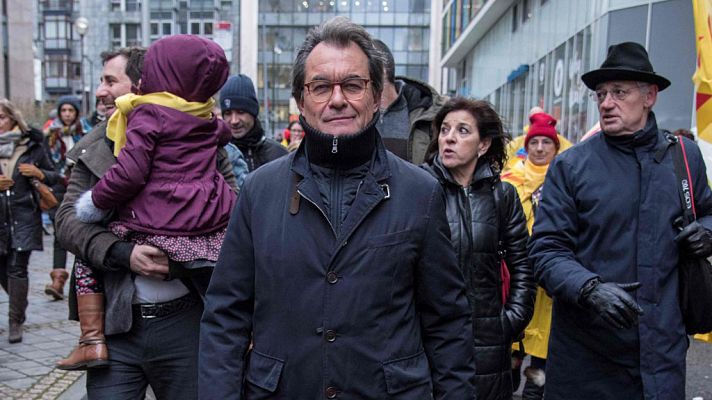 Telediario 1 - Telediario 2 en 4' - 12/12/17