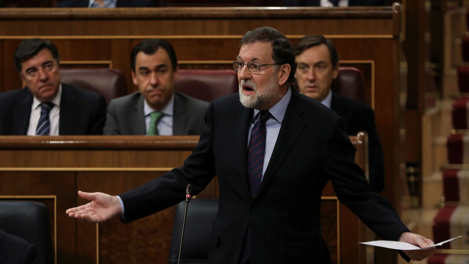 Desafío independentista - Rajoy espera tener un diálogo "normal y civilizado" cuando "las cosas se normalicen" en Cataluña - RTVE.es - Informativo 24h | Ver
