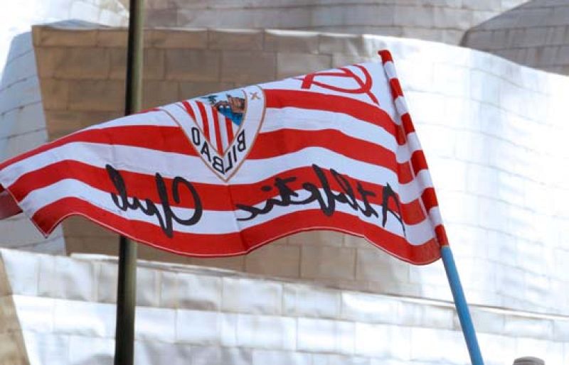 Los leones rugen motores | Ver