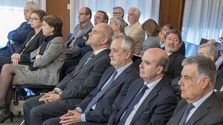 Telediario 1 - Telediario 2 en 4' - 13/12/17