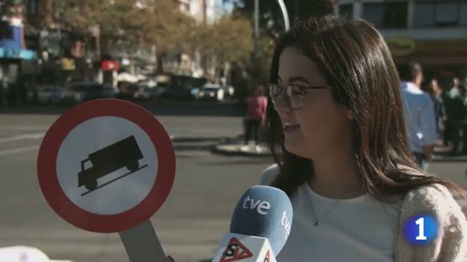 'Seguridad Vital' - 'Señales'- Prohibido paso vehículos con mercancia | Ver