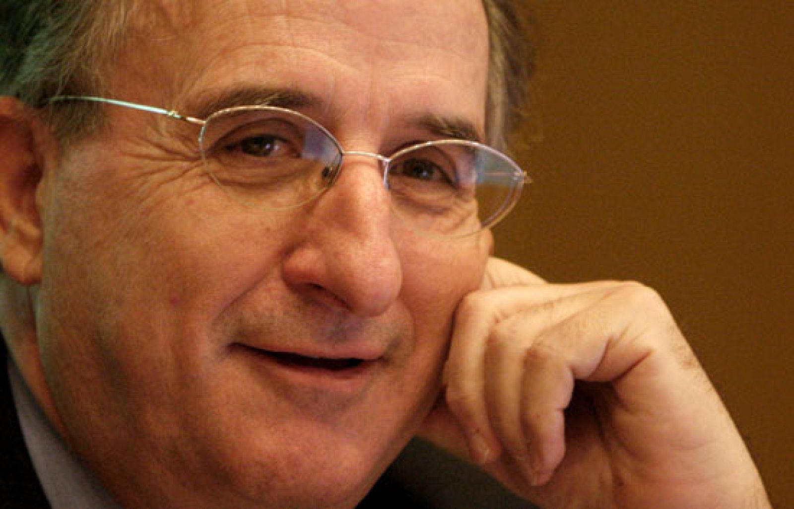 Economía 24H - Repsol YPF acaba 2008 con más de 2.700 millones de euros de beneficio neto - Economía en 24 horas | Ver