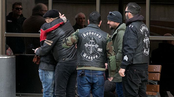 Telediario 1 - Prisión sin fianza para el acusado de matar a un hombre en Zaragoza por llevar tirantes con la bandera de España